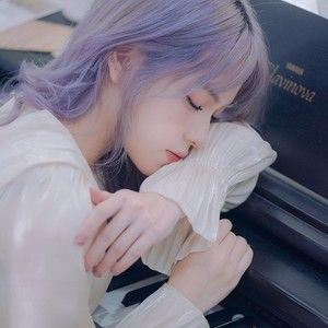 Meet your Posher, Naina